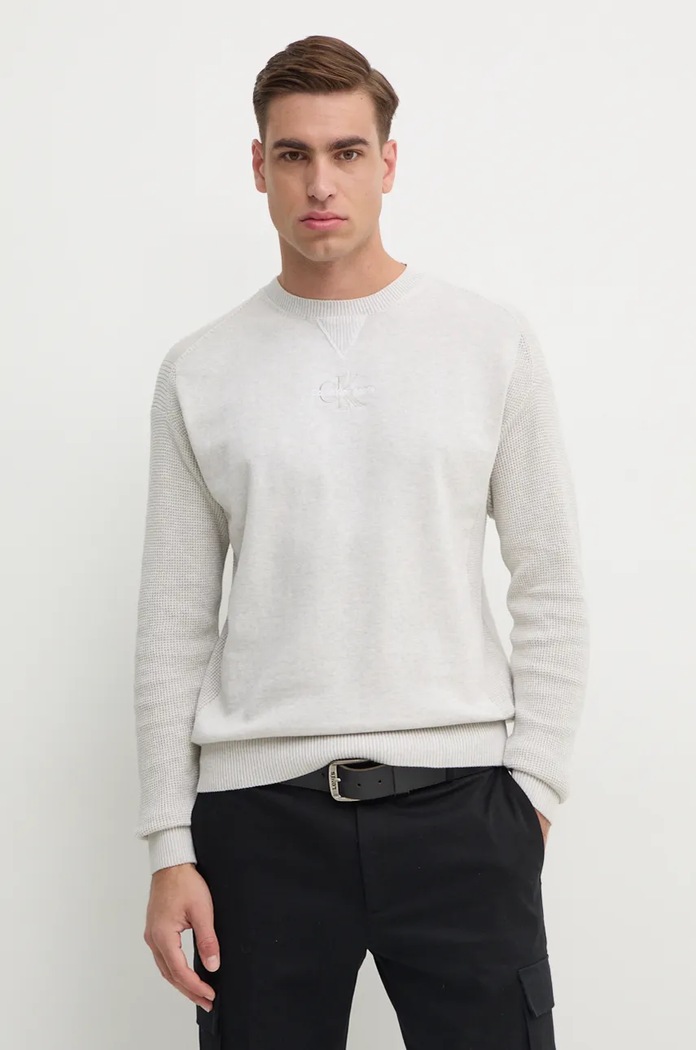 Bavlněný svetr Calvin Klein Jeans kulatý šedá J30J325671