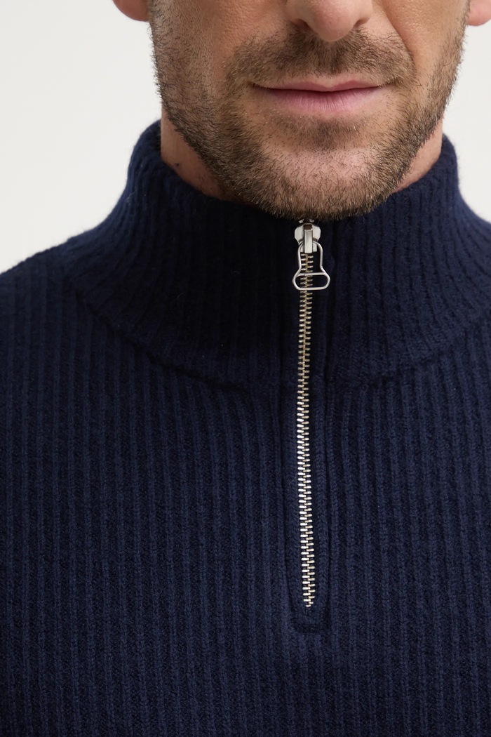 Vlněný svetr A.P.C. pull alex WVBAJ.H23057 námořnická modř