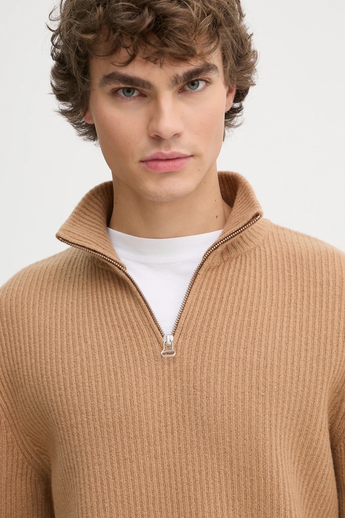Vlněný svetr A.P.C. pull alex hnědá WVBAJ.H23057