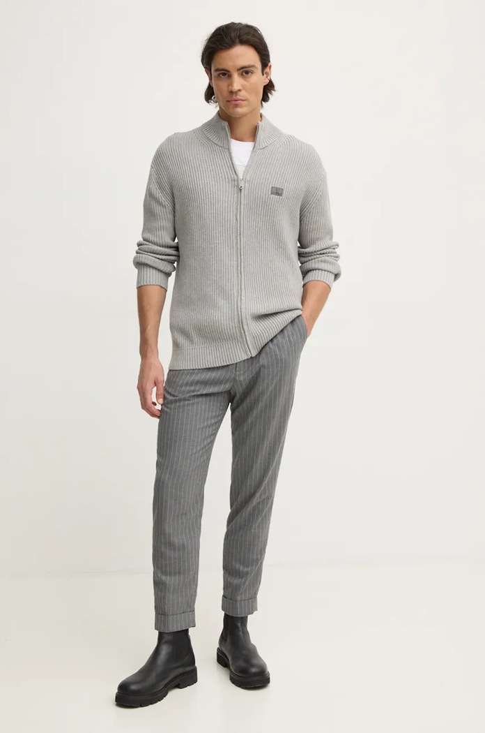 Памучна жилетка Calvin Klein Jeans J30J326197 сив AW24