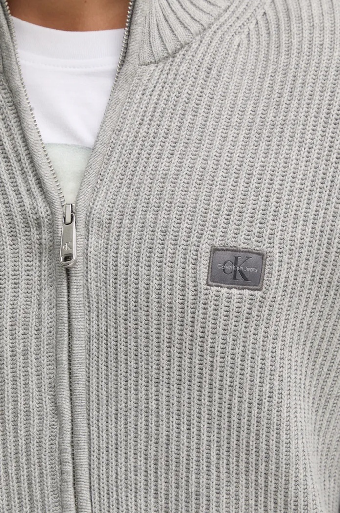 Памучна жилетка Calvin Klein Jeans J30J326197 сив