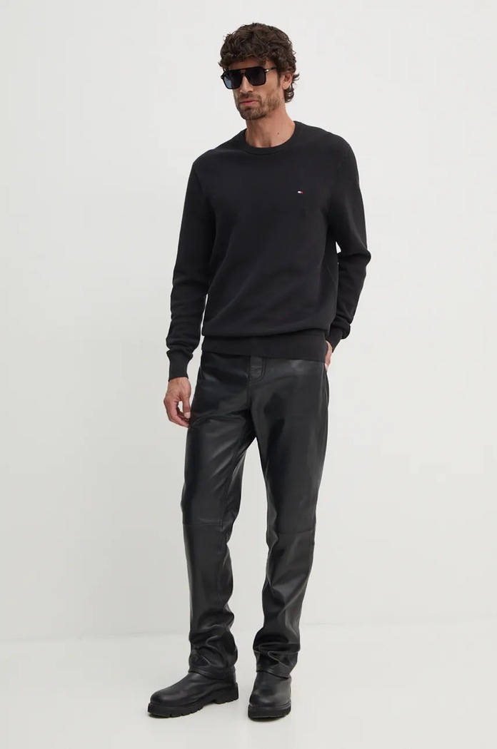Tommy Hilfiger sveter pánsky bavlnený MW0MW36347 čierna SS26
