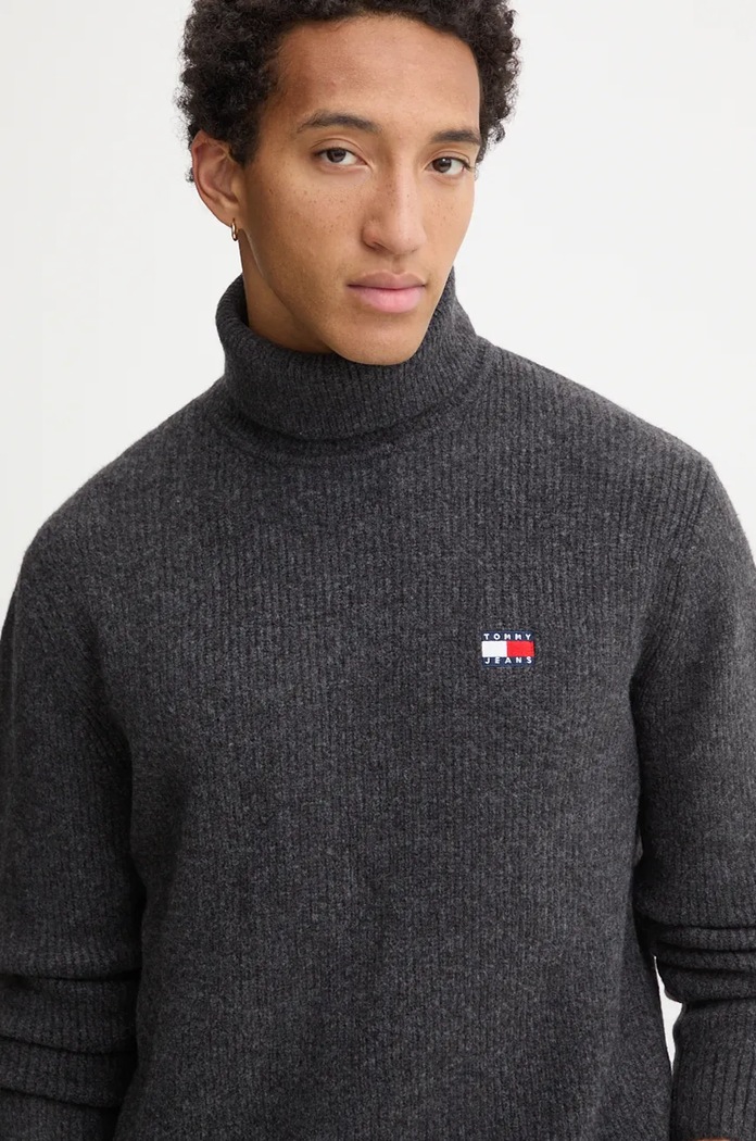 Pulover s dodatkom vune Tommy Jeans siva DM0DM20602