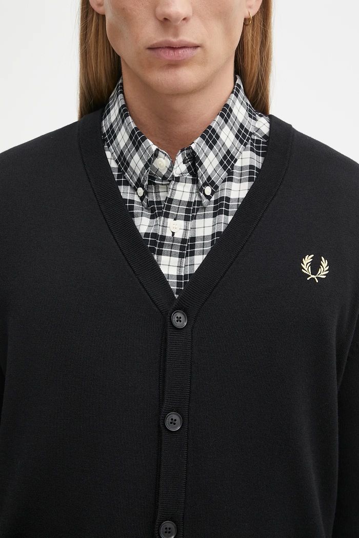 Vuneni kardigan Fred Perry Classic Cardigan crna K9551.198