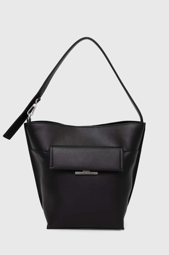 Calvin Klein torebka nie mieści A4 czarny K60K612109