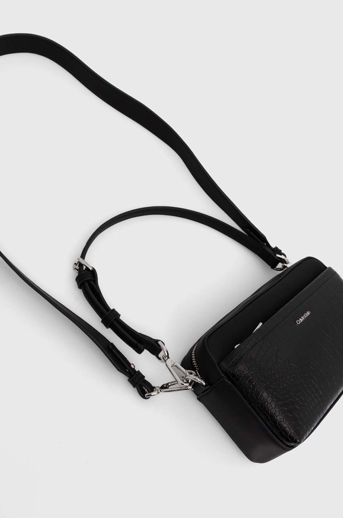 Τσάντα Calvin Klein μαύρο K60K612110