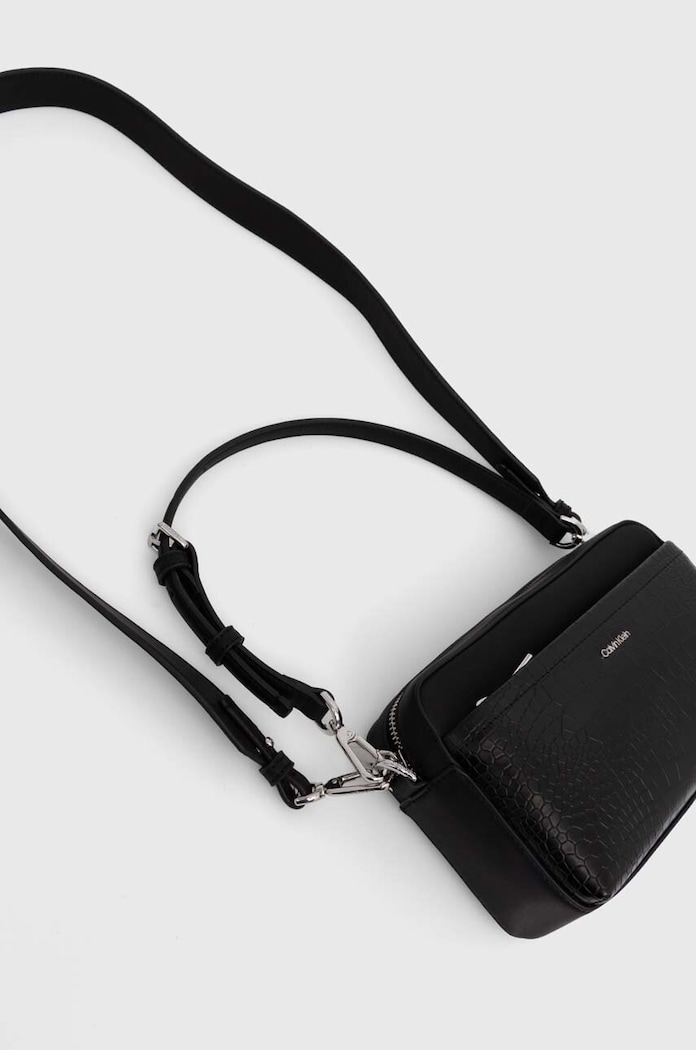 Τσάντα Calvin Klein μαύρο K60K612110