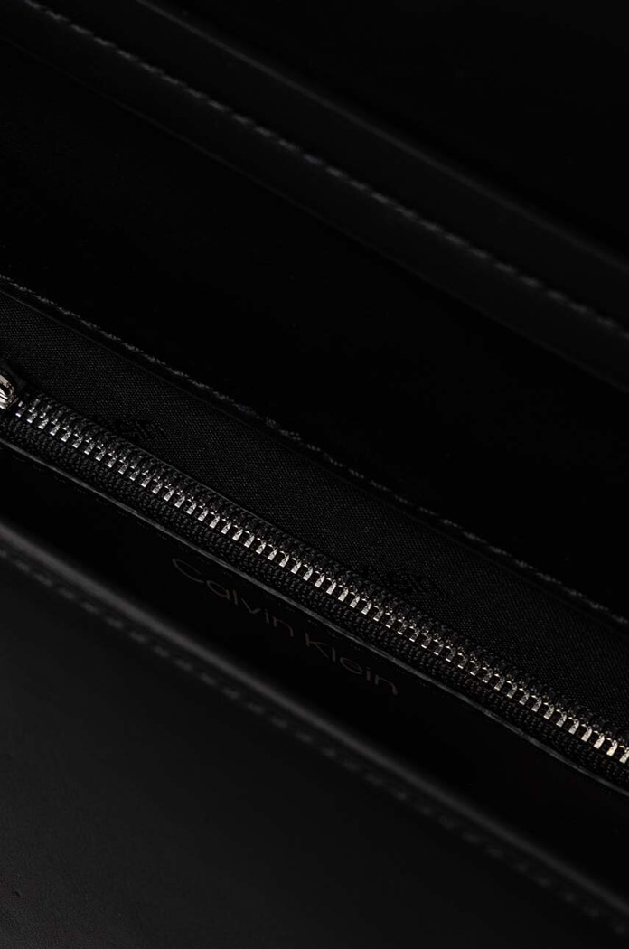 Calvin Klein kézitáska K60K612158