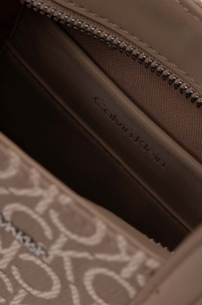 Kabelka Calvin Klein K60K612277
