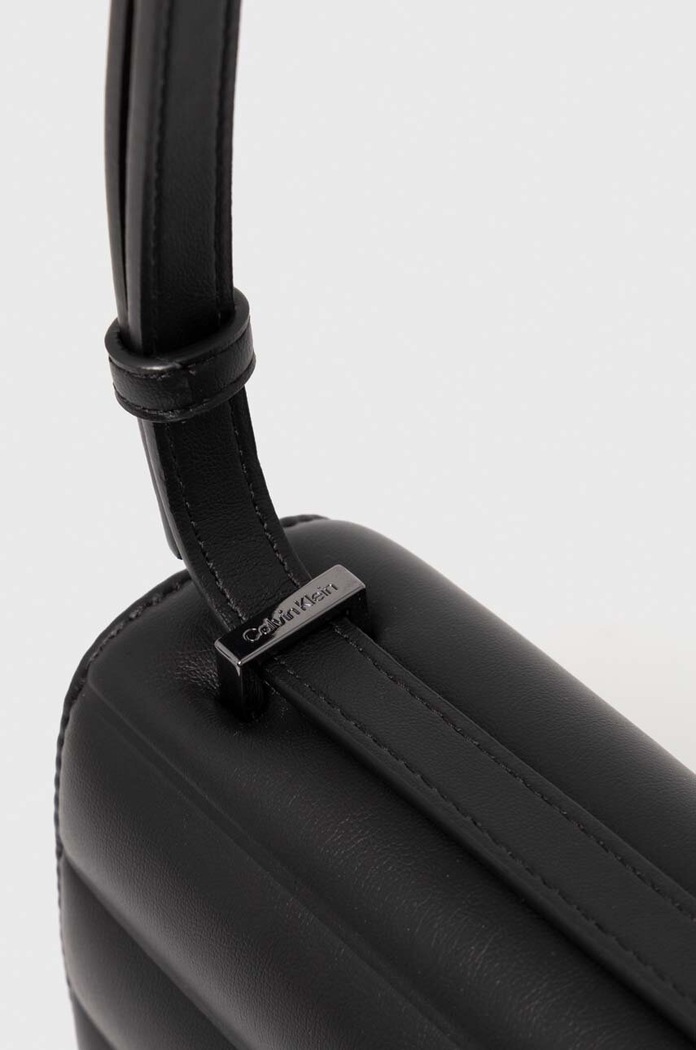 Τσάντα Calvin Klein μαύρο K60K612639