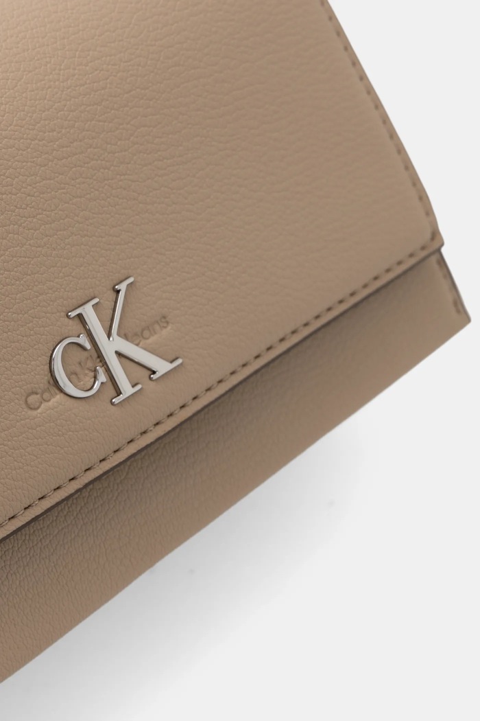 Τσάντα Calvin Klein Jeans μπεζ K60K612233