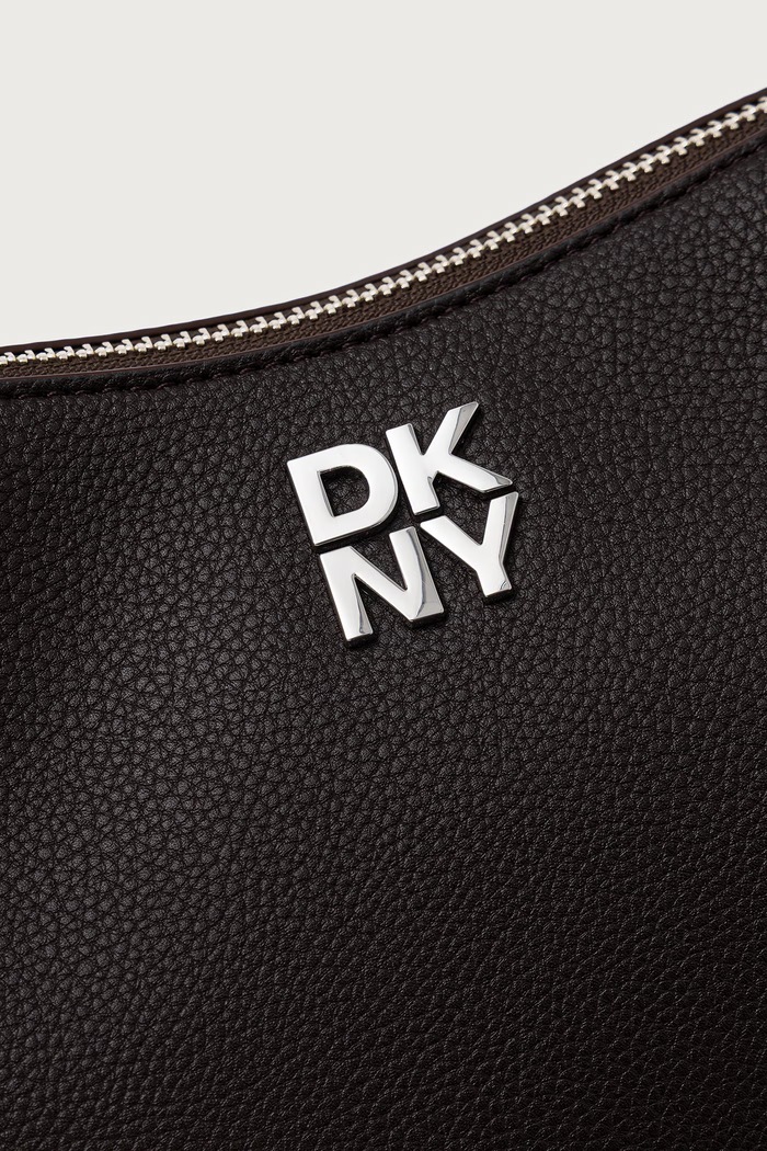 Akcesoria DKNY Torebka rogal damska R423AE54 brązowy
