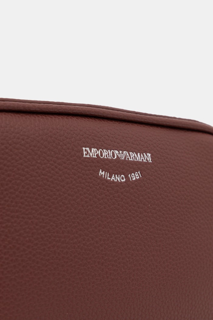 Emporio Armani torebka crossbody damska z imitacji skóry brązowy EW000537.AF12036