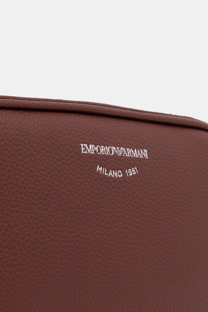 Emporio Armani torebka crossbody damska z imitacji skóry brązowy EW000537.AF12036
