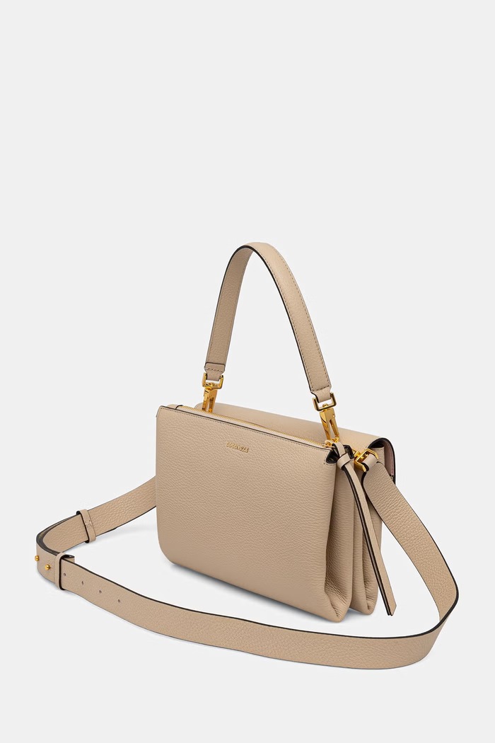 Doplňky Coccinelle crossbody kabelka dámská kožená ARLETTIS E1.MD5.12.08.01 béžová