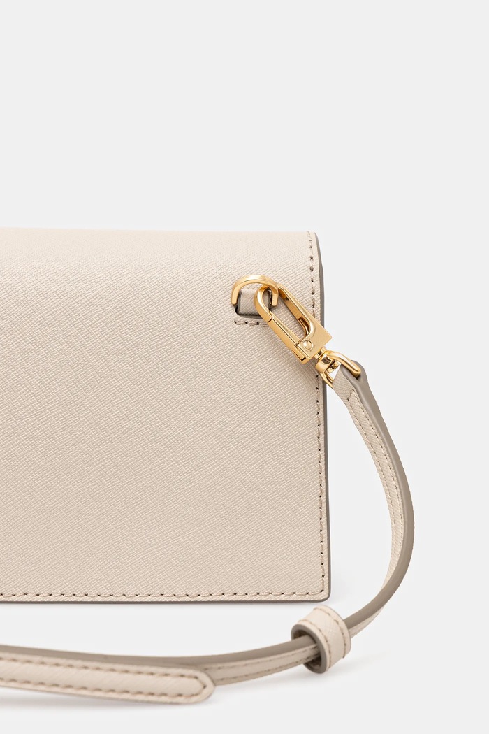 Δερμάτινη τσάντα Dkny R435OG58 μπεζ