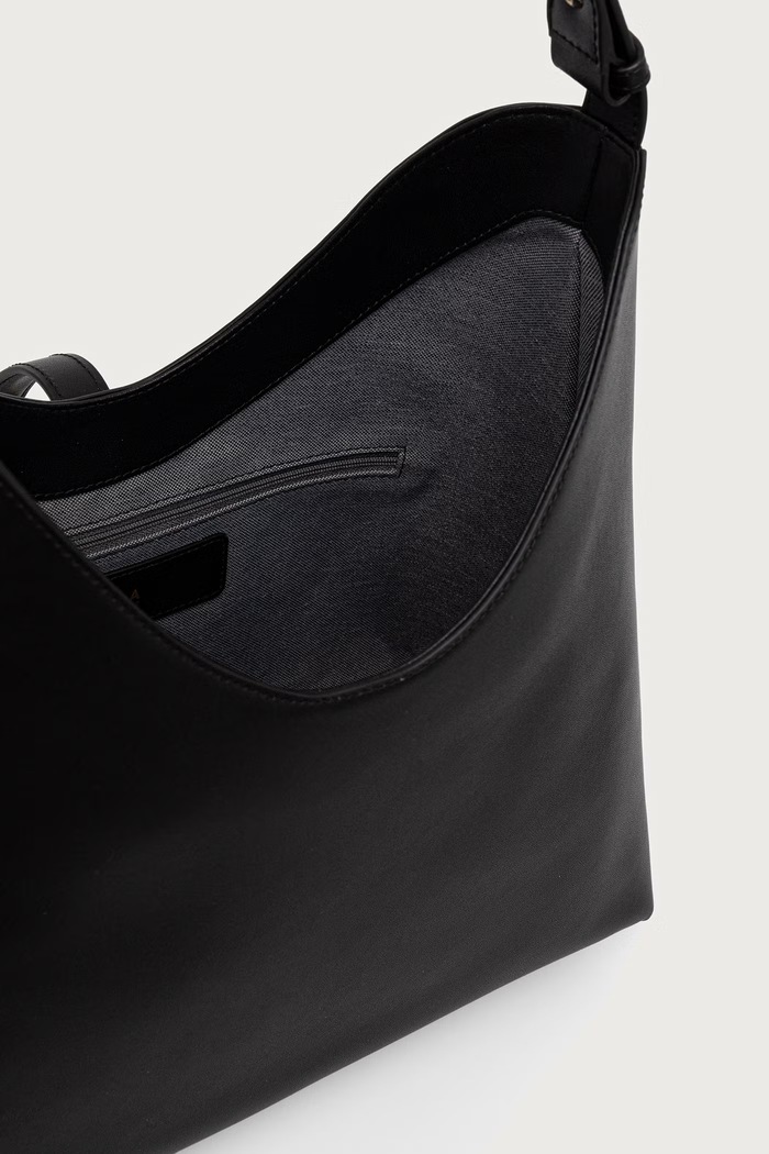 Torebka hobo damska skórzana Furla czarny WB01499.BX3104.O6000