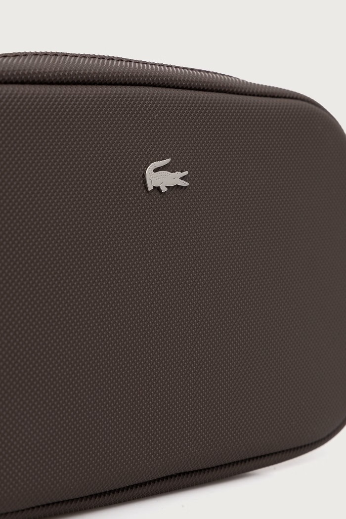 Torebka crossbody damska Lacoste NF4755DZ brązowy