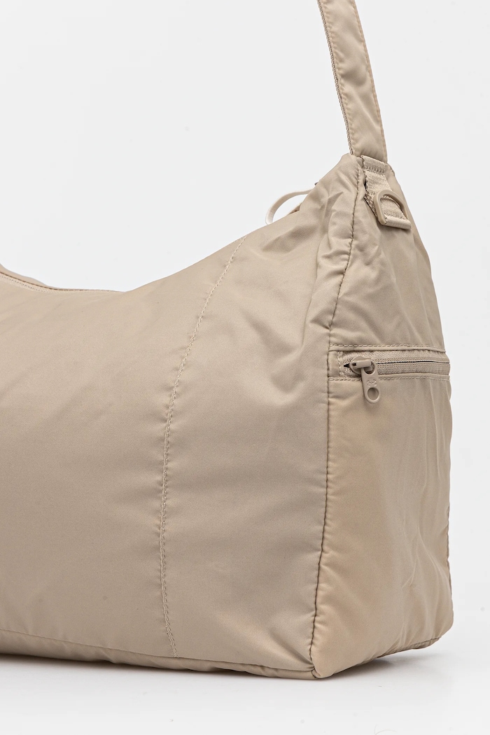 Dodatki Športna torba Under Armour Studio Slouchy 44 x 18,5 x 30 cm 1384461 bež
