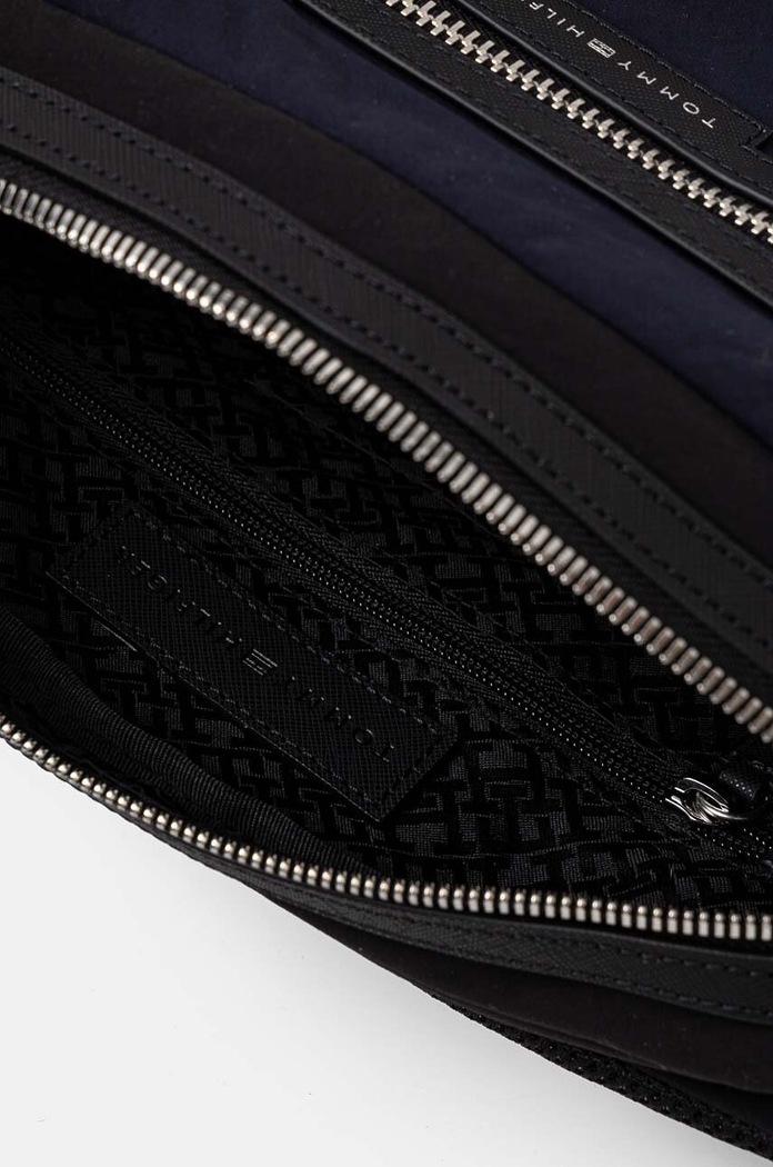 Τσάντα φάκελος Tommy Hilfiger σκούρο μπλε AM0AM12501