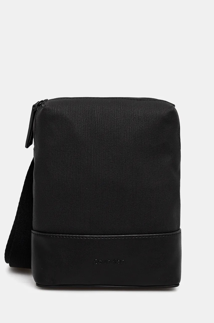 Torba Calvin Klein imitacija zrnate kože crna K50K512516