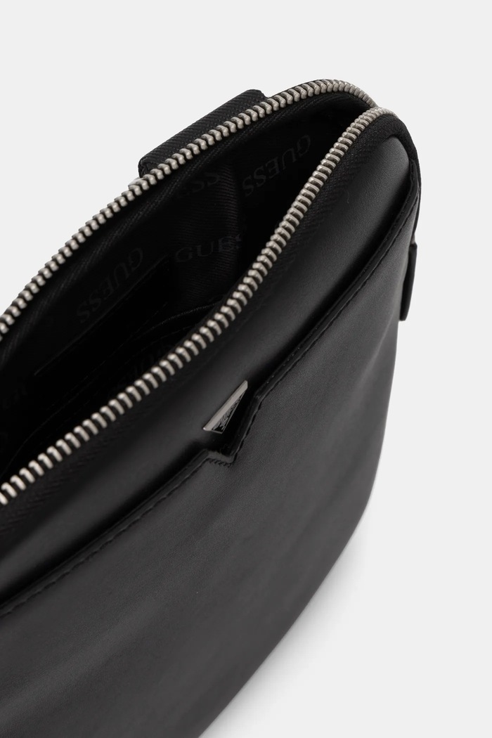 Δερμάτινο φακελάκι Guess FIRENZE HMFISE.P4423 μαύρο