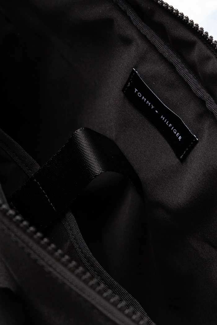 Taška Tommy Hilfiger AM0AM12699 černá