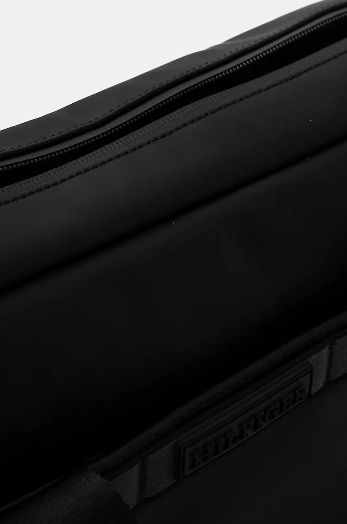 Taška na notebook Tommy Hilfiger 37 x 29 x 8 cm AM0AM12745 čierna