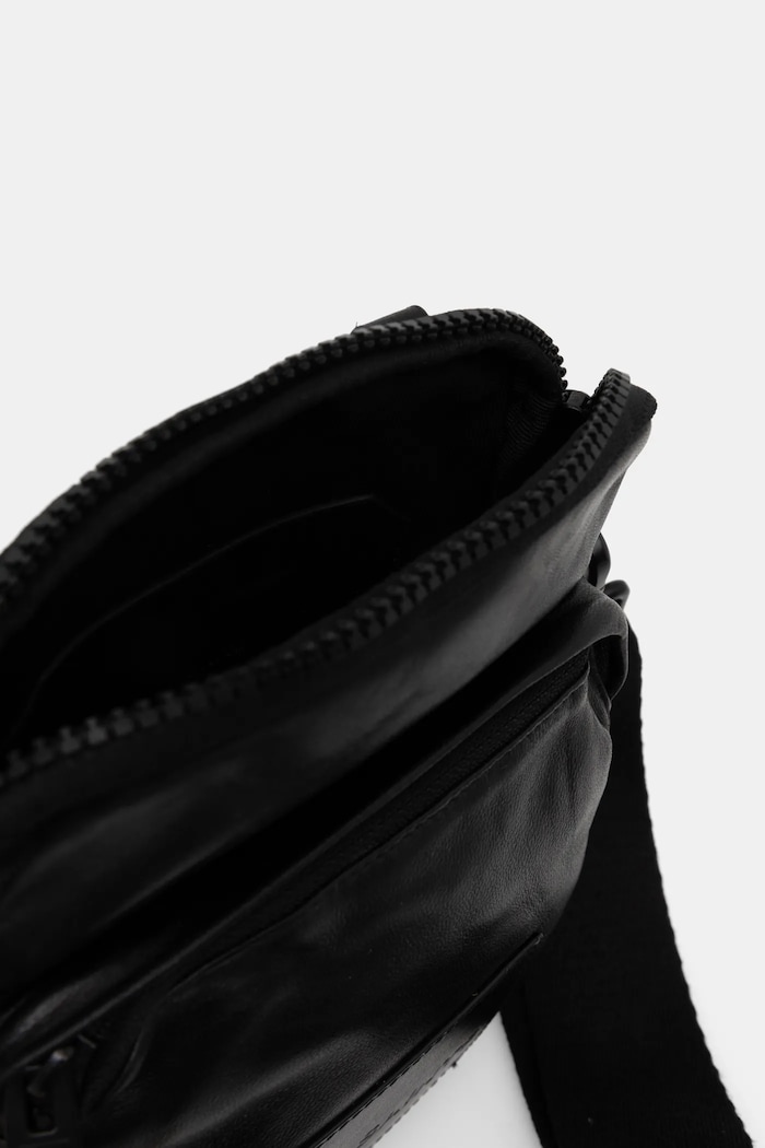 Kožená taška AllSaints FALCON M165XB čierna