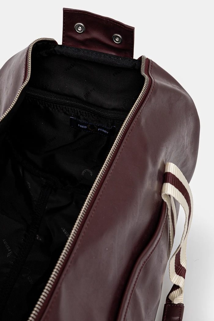 Taška Fred Perry Classic Barrel Bag Fred Perry burgundské L7255.R82