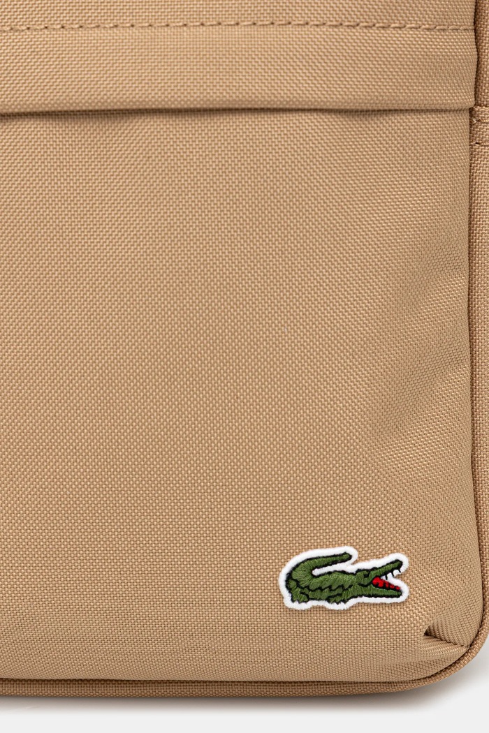 Lacoste Φάκελος που φοριέται στον ώμο μπεζ NU4788NE