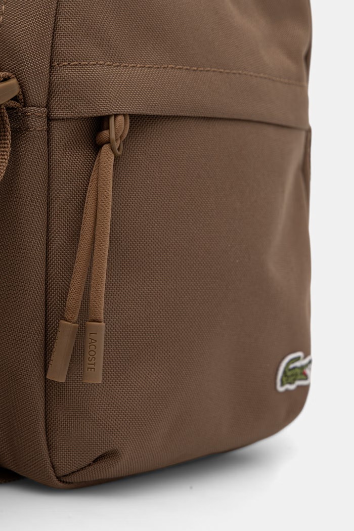 Lacoste saszetka na ramię brązowy NU4788NE