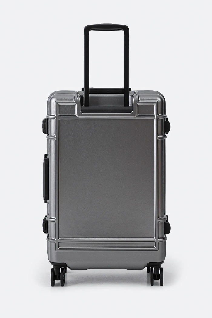 Akcesoria Eastpak walizka Resist'R Case M 68,5x44,5x27 cm EK0A5BJF4S11 srebrny