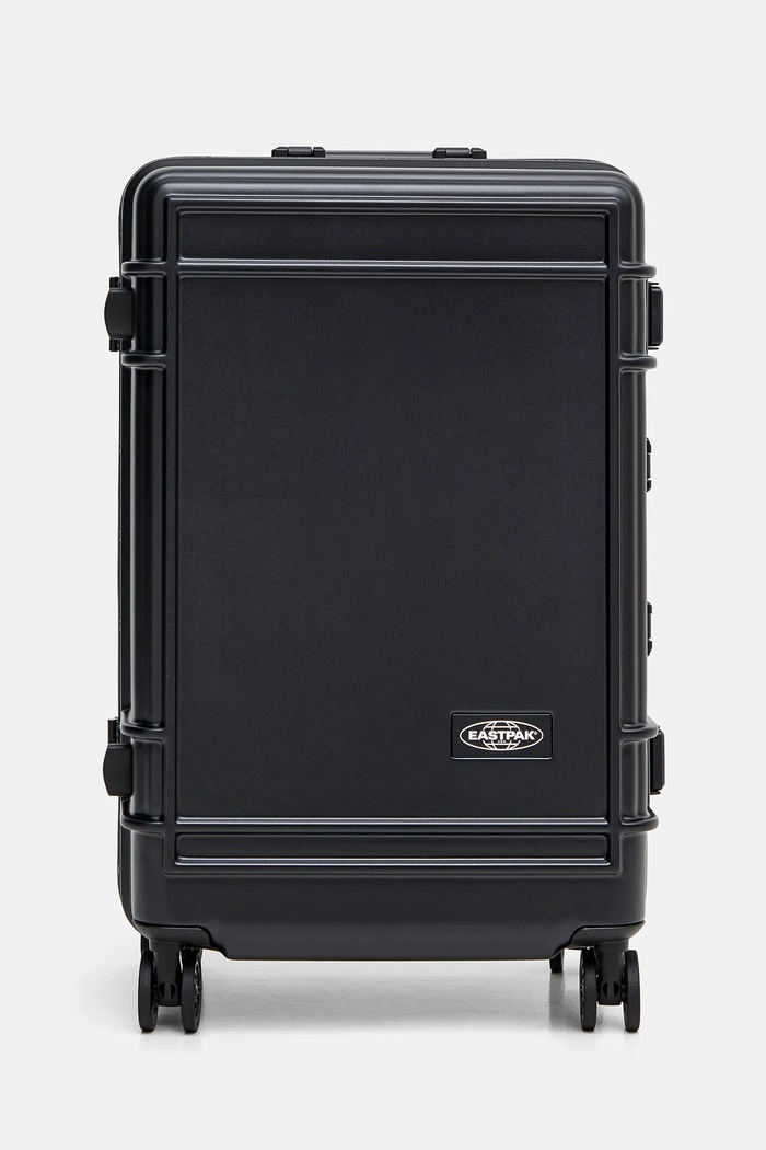 Куфар Eastpak Resist'R Case M 68x43x28 cm изчистен черен EK0A5BJF0081