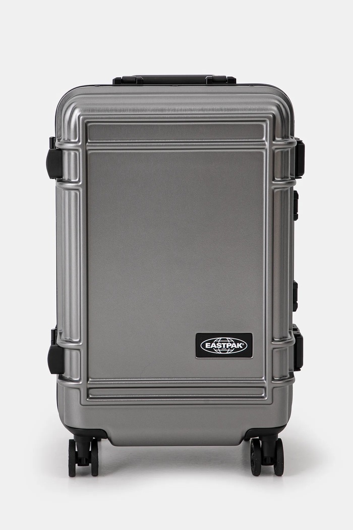 Kufor Eastpak Resist'R Case S jednofarebný strieborná EK0A5BJE4S11