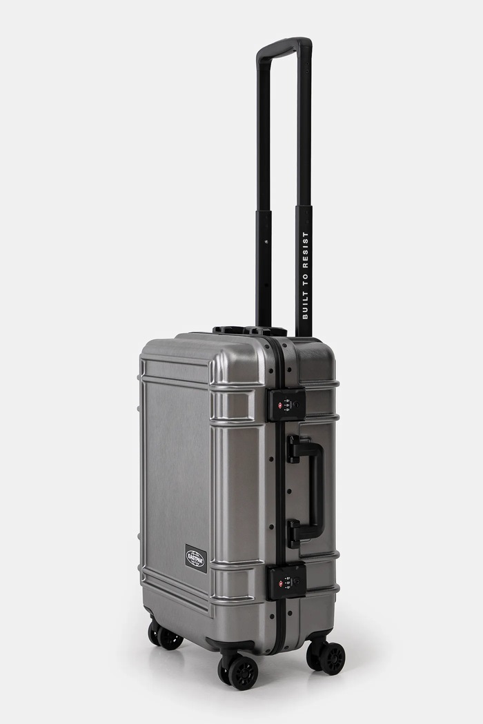 Kufor Eastpak Resist'R Case S EK0A5BJE4S11 strieborná AW24