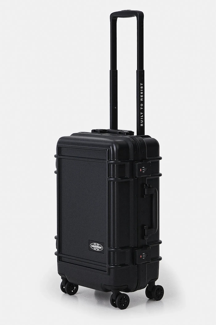 Βαλίτσα Eastpak Resist'R Case S EK0A5BJE0081 μαύρο AW24