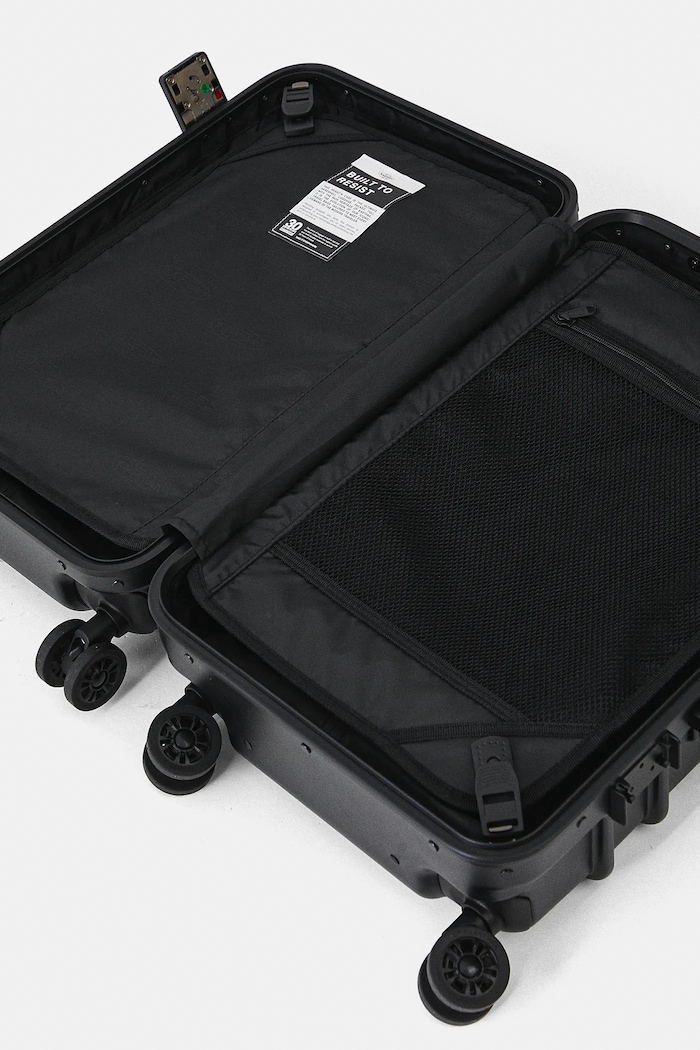 Βαλίτσα Eastpak Resist'R Case S EK0A5BJE0081 μαύρο