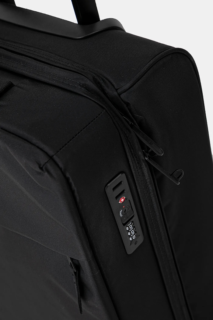 Walizka Cnnct F Wheel Cnnct F 54x35x23 cm Eastpak EK0A5BHV5A21 czarny