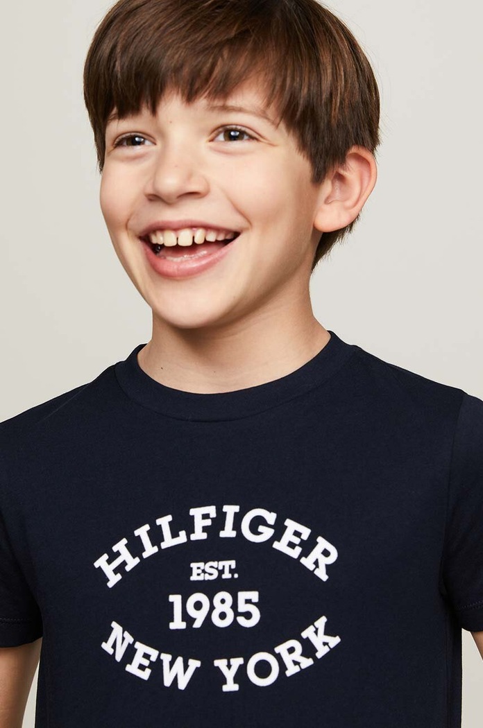Chłopiec Tommy Hilfiger t-shirt bawełniany dziecięcy KB0KB08658.9BYH.74.122 granatowy