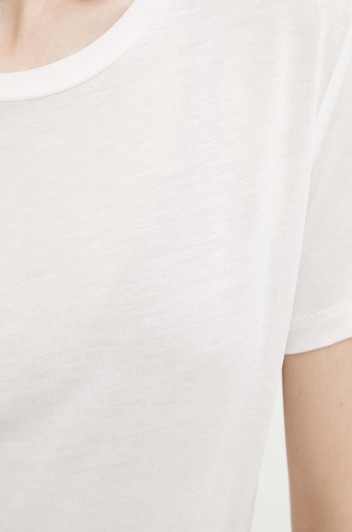 Majica kratkih rukava Bruuns Bazaar KatkaBB ss T-shirt BBW1072N bijela
