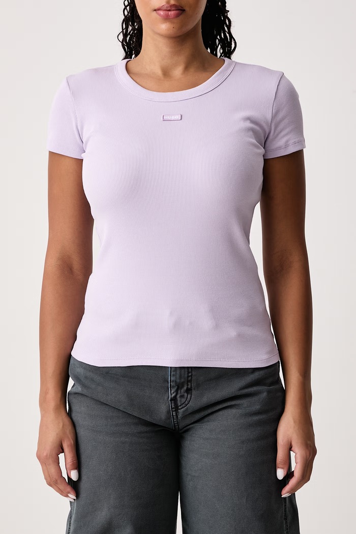Футболка жіноча бавовняна з еластаном Easy Tee_B HUGO Blue 50523924 фіолетовий