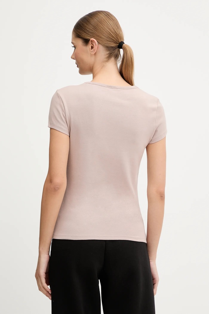 Odzież Guess T-shirt damski bawełniany z elastanem KIARA V4BI16.KCIV1 beżowy