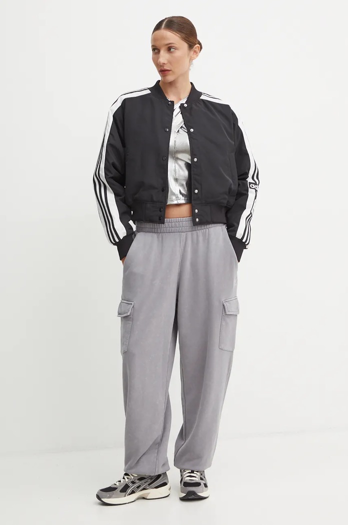Top adidas Originals JM9261 stříbrná AW24