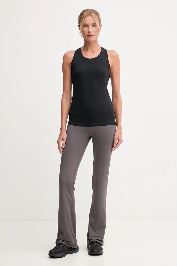 Top Casall Essential 24200 čierna AW25