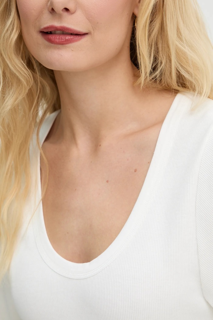 By Malene Birger t-shirt LUNAI Q71679026Z beżowy