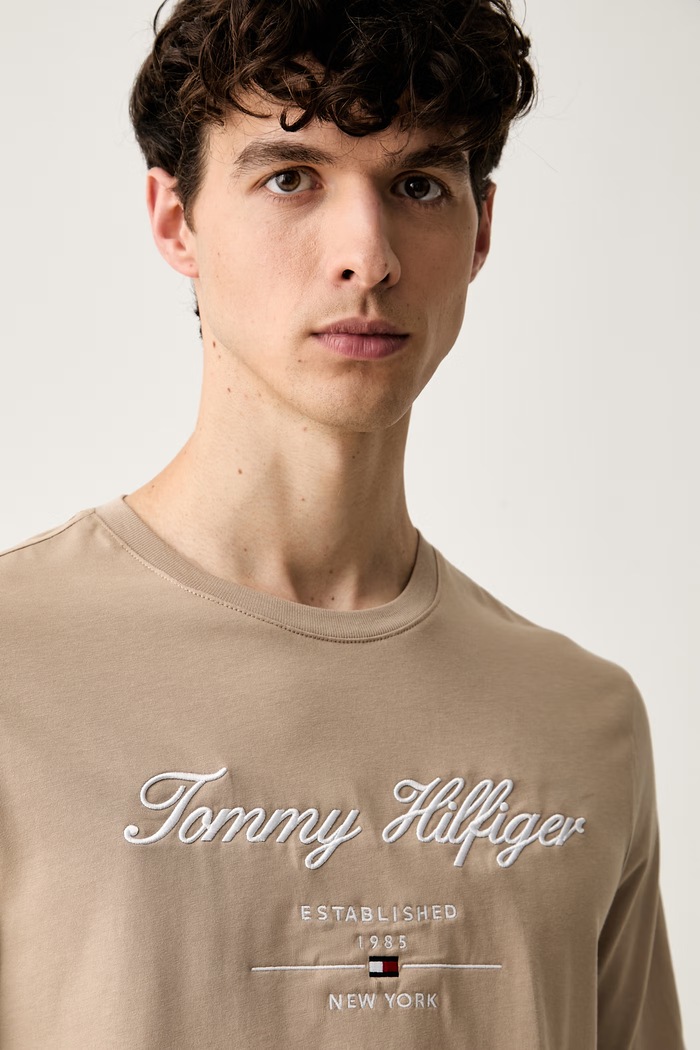 Tommy Hilfiger тениска мъжка от памук бежов MW0MW33691