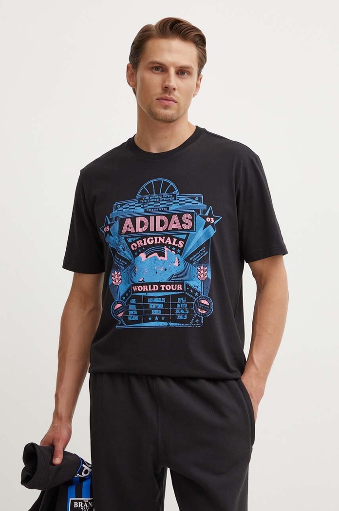 Βαμβακερό μπλουζάκι adidas Originals Street 4 στάμπα μαύρο IZ2585