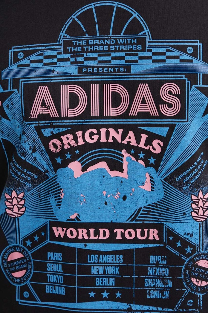 Βαμβακερό μπλουζάκι adidas Originals Street 4 IZ2585 μαύρο