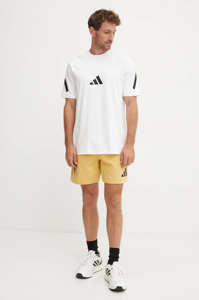 Βαμβακερό μπλουζάκι adidas ZNE JE3078 λευκό AW24